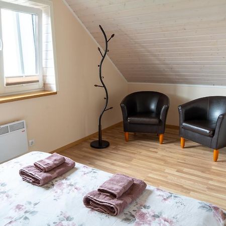 Cosy Family Guesthouse With Sauna And Garden Курессааре Экстерьер фото