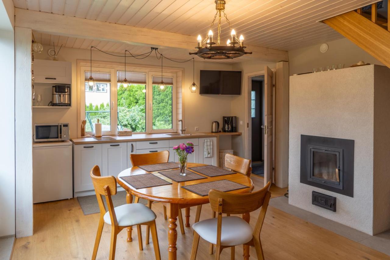 Cosy Family Guesthouse With Sauna And Garden Курессааре Экстерьер фото